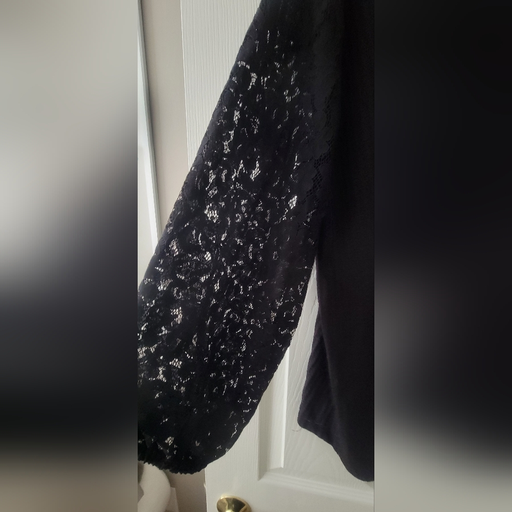 Torrid Waffle Knit Tunic Top w/ Lace Sleeves – NWT – Size 1X (14/16) - Picture 3 of 5